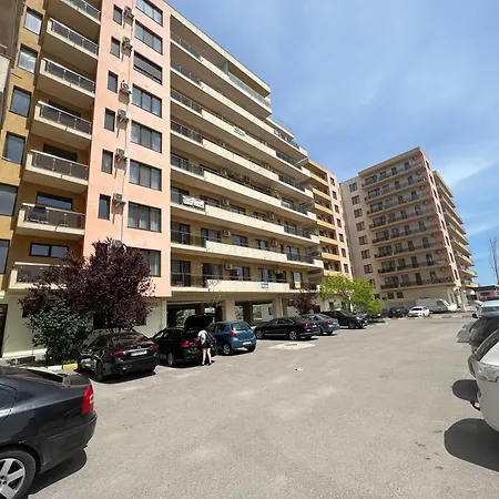 Апартаменты Summerland View *