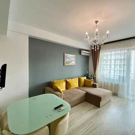 Summerland View Apartment