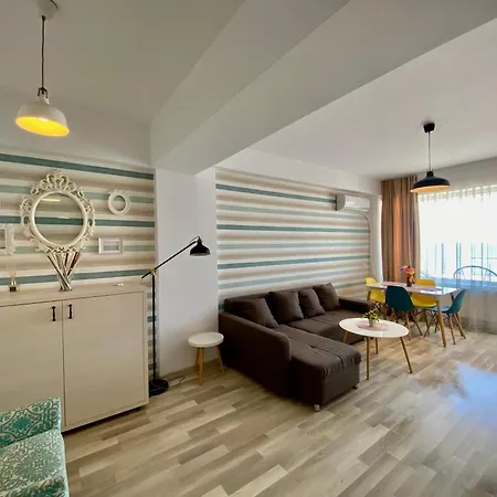 Summerland View * Mamaia