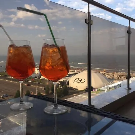 Summerland View * Mamaia