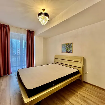 Summerland View Apartment *
